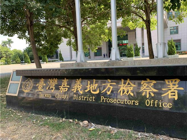 嘉义地检署今(8日)指挥嘉义县、市调查站人员到清洁队等5处搜索，共带回包括清洁队员共8人。(本报资料照片)