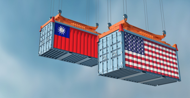 受到美国关税政策影响，我国传统产业及中小企业受到相当衝击。（示意图／Shutterstock）