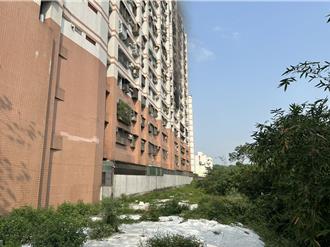 高雄大樓清晨火警！成功救出受困年長夫妻 6人送醫