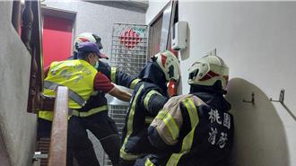 桃园男暴怒拿菜刀轰家人出门又反锁！警消破门救援