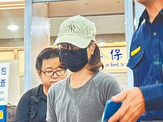 謝宜容認罪100萬交保 戴電子腳鐐