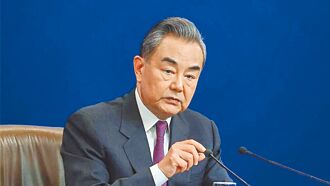 美国不再被尊敬 全球领导地位滑坡