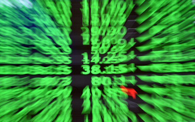 关税之乱未解，台股坐上云霄飞车，暴涨暴跌走势，让投资人抓狂，就连逢低抄底也惨遇大白鲨。示意图／本报资料照片