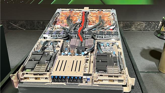 研調機構TrendForce以基礎、悲觀情境分析美關對等關稅對全球終端市場的衝擊，在悲觀情境下伺服器出貨年增將下修至2％。（圖／報系資料照）