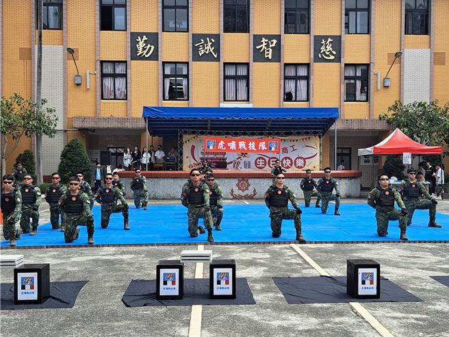 新北市智光商工创校一甲子，以「精湛60、荣耀智光」为校庆主题，庆祝活动于8日展开。（智光商工提供）