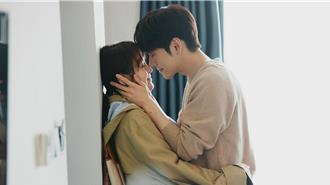 魏哲鳴萬年男配翻身！「辦公室祕戀」張佳寧狂吻20場