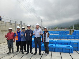 宜蘭縣安農溪輕艇激流標桿競賽場地接近完工 體育署署長率員視察