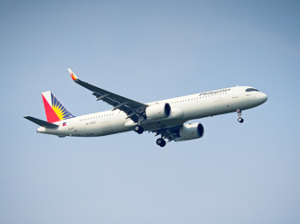 菲航波音777空中「機艙冒煙」急降東京 初判空調出包