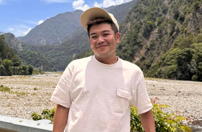 马国毕坦承没有钱才躲过金融危机。（图／马国毕脸书）