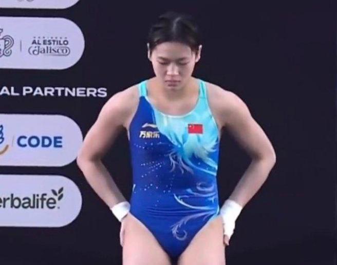 已年滿18歲的全紅嬋體型更壯碩些，在跳水世界盃瓜達拉哈拉站10米跳台成績優異。（圖／新浪網）