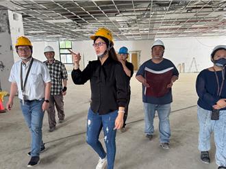 從幫長輩泡澡到公托布建 18年資深社工分享「有感服務」人生