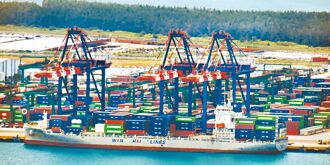 貨櫃三雄：亞洲線需求穩 美國線看關刀