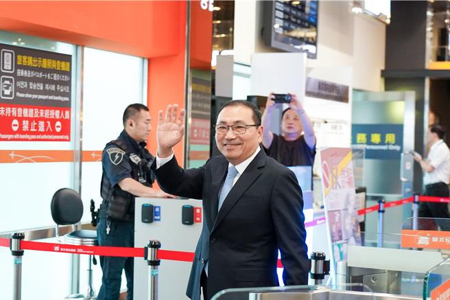 新北市长侯友宜今启程前往日本参访，将赴东京、西武2巨蛋取经。（新北市府提供）