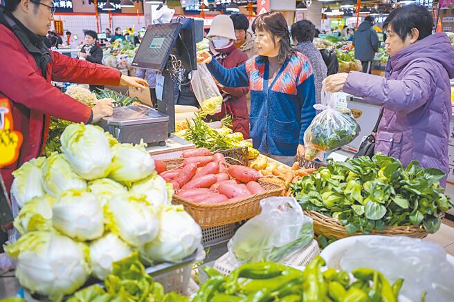 大陆通缩压力未减，3月消费者物价指数年减0.1％，逊于预期。图／中新社
