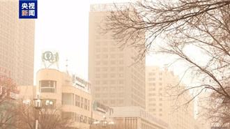 強冷空氣肆虐  北京首都機場取消航班413架次  河南出現15級極端風勢