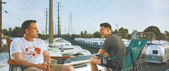 小班和強柏恩瑟飆戲喊幸福