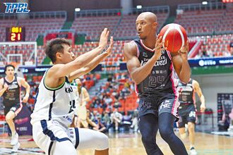 TPBL》克服哨音干擾 雲豹首擒海神