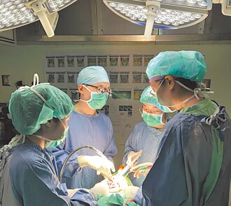 人工顳顎關節置換 矯正臉部歪斜