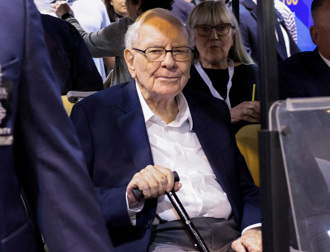 巴菲特出手！投資新風向 砸近6.3億美元發行武士債