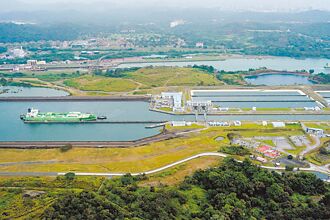 陆接洽国企 研收购长和港口