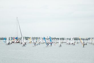 百帆齊發 大鵬灣帆船生活節開幕