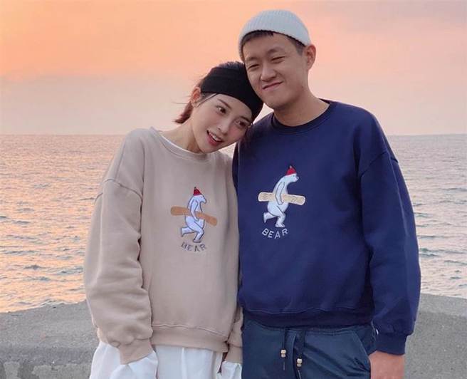 网红牛排和爱妻妮妮近日徵才，但工作内容太重，吓退一票网友。（图／摘自牛排IG）
