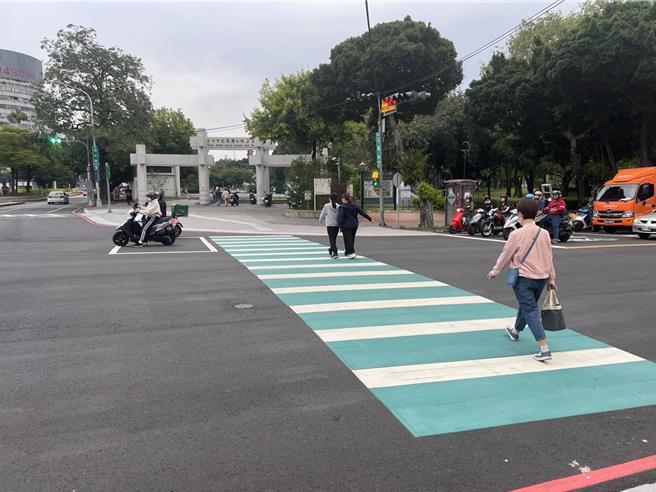 中市警第一分局13日统计，中西区去年共发生239件行人交通事故，其中高龄者占73件约3成。（警方提供／潘虹恩台中传真）