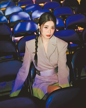 李燕想念表演感觉 若回归想扮丑