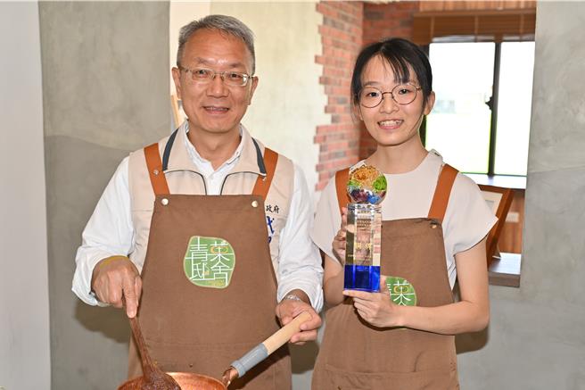 宜兰「青菓邸舍甜品坊」于有号称「果酱界奥斯卡」的「世界柑橘类果酱大赛」中再创佳绩。（宜兰县政府提供／吴佩蓉宜兰传真）