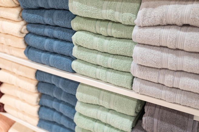 毛巾下缘两条横线功能引起讨论。（示意图，shutterstock／达志）