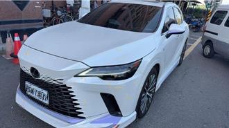 岡山街頭天降炸「蛋」砸車　警方鎖定高樓住戶追查