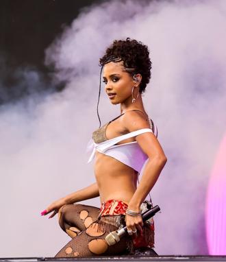 Tyla火辣登上Coachella   PANDORA饰品闪耀加持