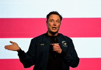 全球首富超宅！ 馬斯克搭機習慣意外曝光 竟與巴菲特有關