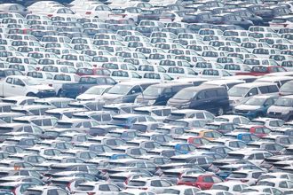 川普考慮暫豁免25％汽車關稅 全球汽車「股漲」