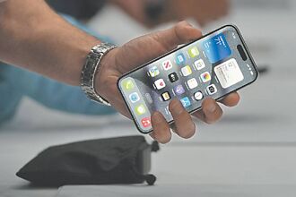 華通、大立光利多加持 股價衝