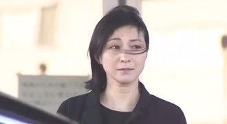 廣末涼子獲釋！施暴護理師被捕8天 憔悴現身鞠躬道歉3秒