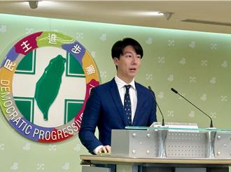 罷綠幹部舉納粹手勢是諷綠共？ 民進黨批朱立倫失格