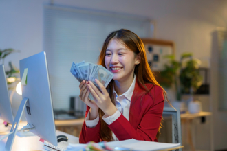 3生肖農曆4月最強運！屬龍貴人加持財運爆棚