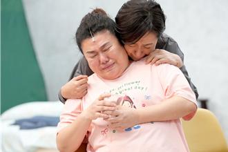 黃韻玲重演《人間四》犯頭痛！林美秀送給全天下妹妹1句話