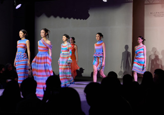 輔大織品服裝畢業展「縷」匯聚業界目光 展現設計新能量
