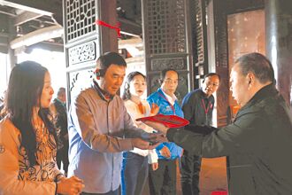 苗栗 四川邀訪 鍾東錦參拜文昌帝君