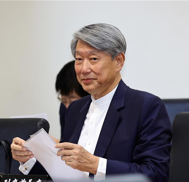 美国对等关税谈判首波5国名单，台湾不在里面，被讥白开心一场。经济部长郭智辉却说，，11日已经与美国视讯会议谘商过，就他的认知这已经谈过了，领先首波5个国家。（刘宗龙摄）