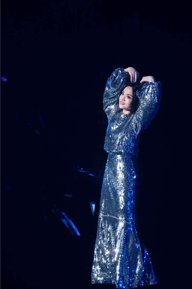 徐佳瑩「變得有些奢侈的事」演唱會口碑爆棚，再度唱回北京、上海、深圳。（亞神音樂提供）