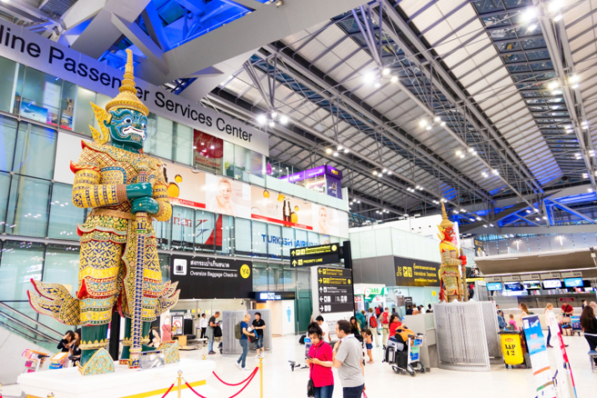 泰國於5月1日起實施入境新措施，旅客在落地前3天內，須上網進入「泰國電子入境卡系統」（Thailand Digital Arrival Card，TDAC）填寫入境資訊。（資料照／shutterstock）