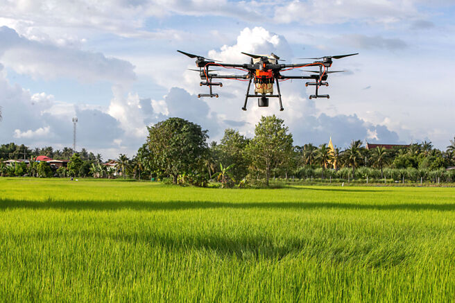 大疆创新是全球无人机市场霸主，至今全球市占率仍高达70％以上。图／新华社