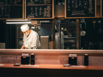 店內沒客人他被帶位吧台 不爽直接走人 業者說話了