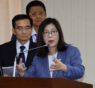 有台湾渔船偽冒陆海警识别系统！管碧玲爆现况