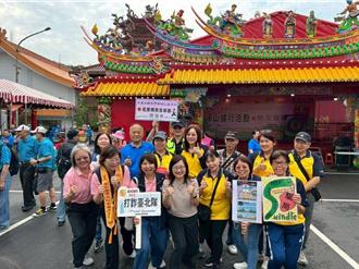 松山慈惠堂「母娘文化季」净山活动 信义警结合反诈交通宣导