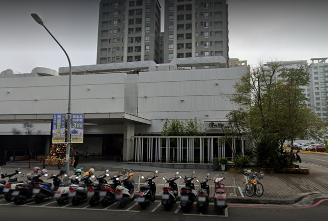 烧肉名店碳佐麻里疑食物中毒，就医人数通报增至22人。（图／翻摄自google map）