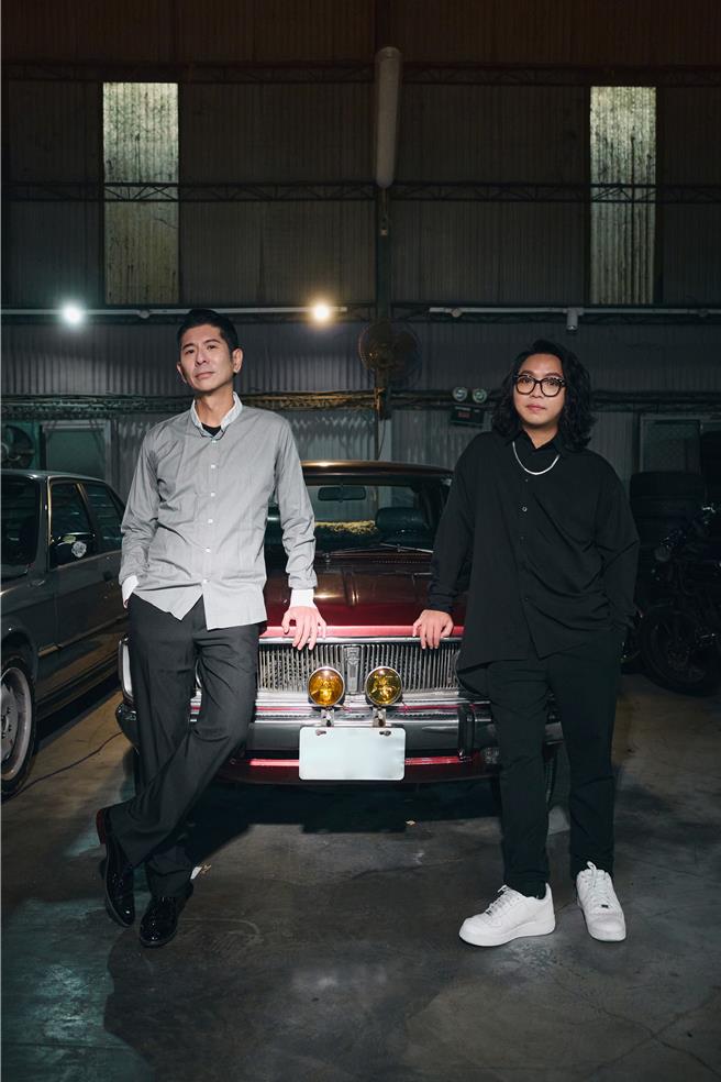 潘信维联手荒山亮打造〈乾杯（啉予焦）〉。（时刻娱乐提供）